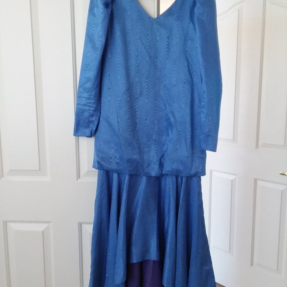 VINTAGE BLUE BRIDESMAID OR MOTHER OF THE BRIDE SILK GOWN. WORN IN 1985